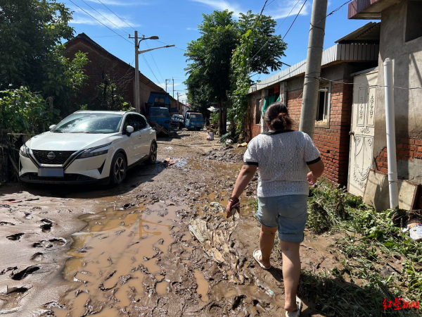 忠泰策略 密云村民讲述暴雨救援细节：邻里合力抬出八旬瘫痪老人，直升机曾尝试救援